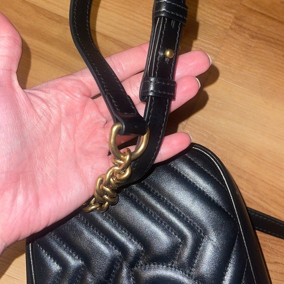Gucci Marmont Black Small Shoulder Bag - Picture 10 of 16